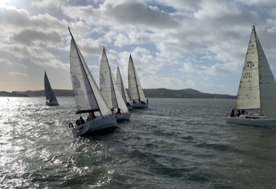 Sunny Skies and Flat Seas at the HYC Brass Monkeys