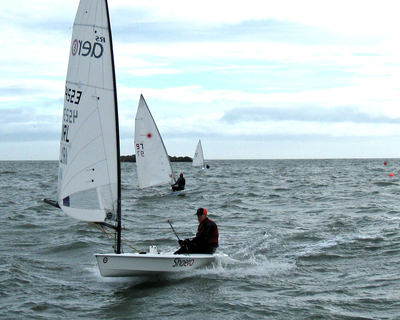 Dramatic Close to HYC Dinghy Frostbites Spring Series